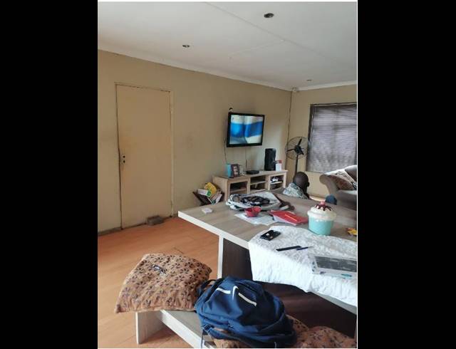 3 BEDROOM HOUSE FOR SALE IN LOTUS GARDENS